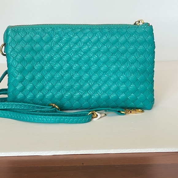 Convertible Crossbody Wristlet Clutch NWOT - Picture 8 of 10